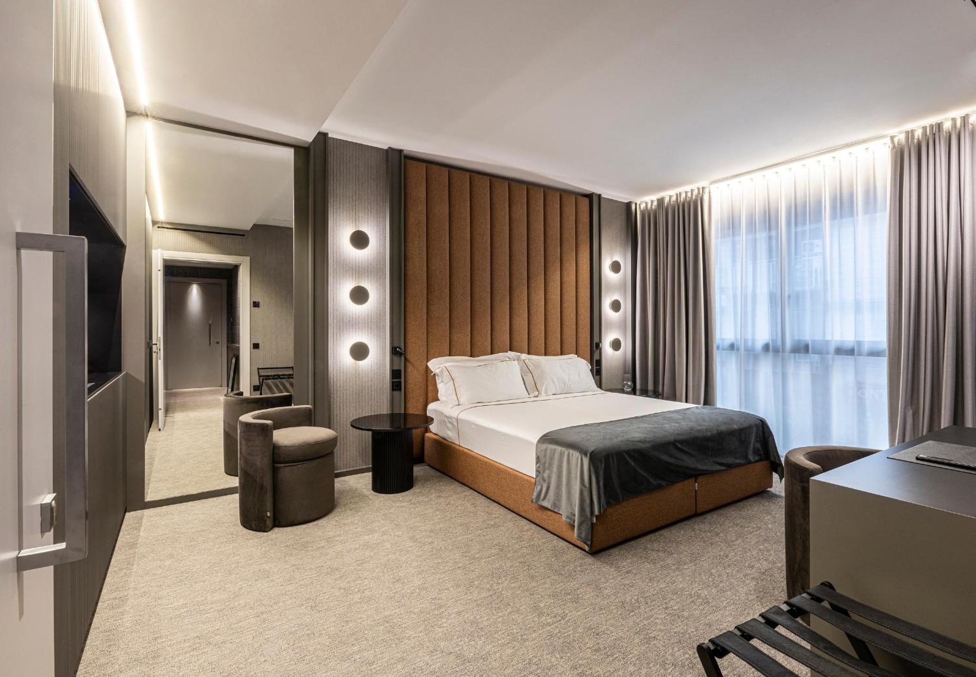 Zeta Apartahotel *